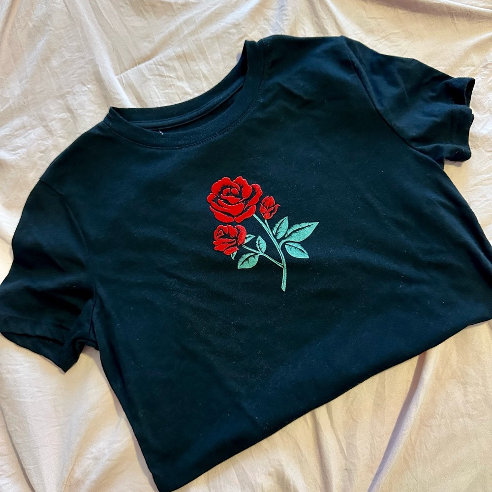 Woman’s black Aeropostale T-shirt